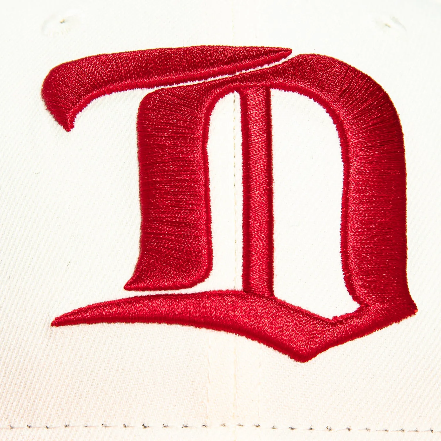 New Era 59Fifty Detroit Red Wings 2014 Winter Classic Patch D Hat - White. Red