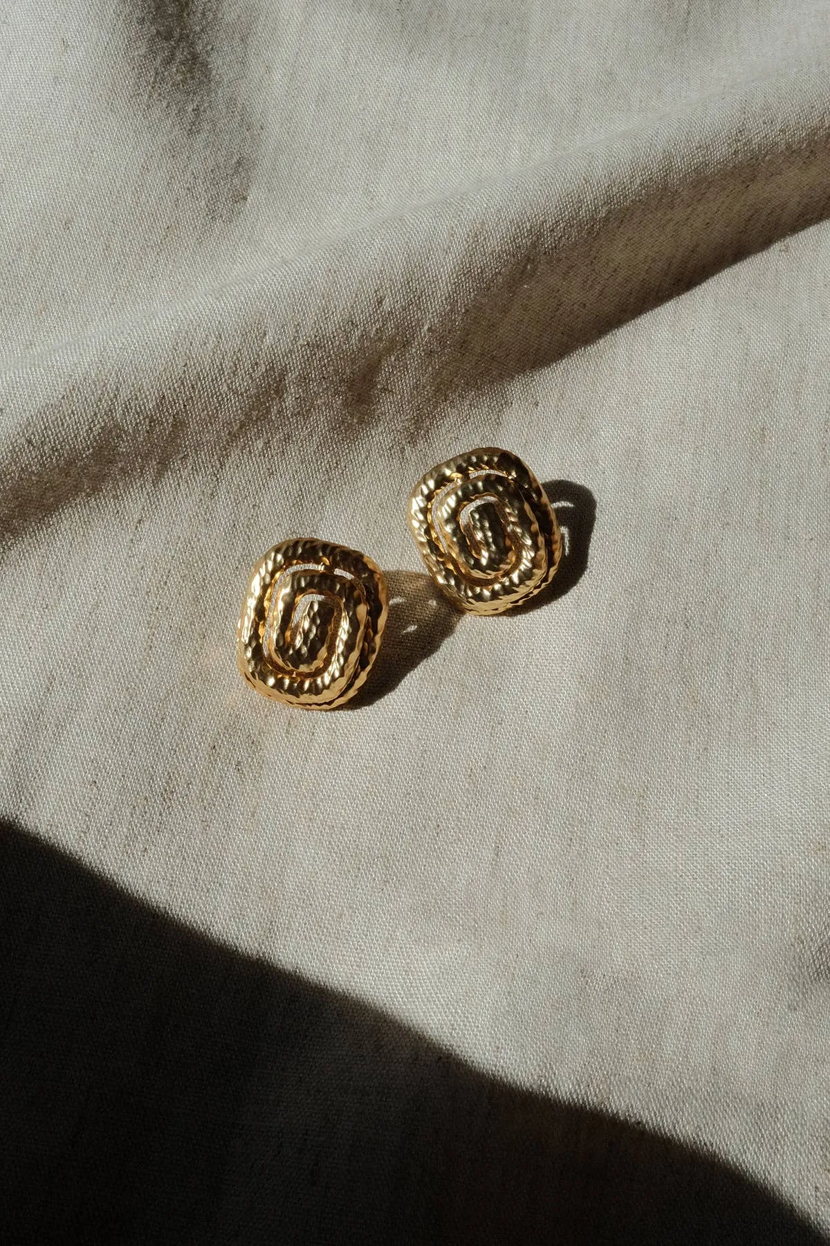 SUN Grecian Spiral Statement Earring